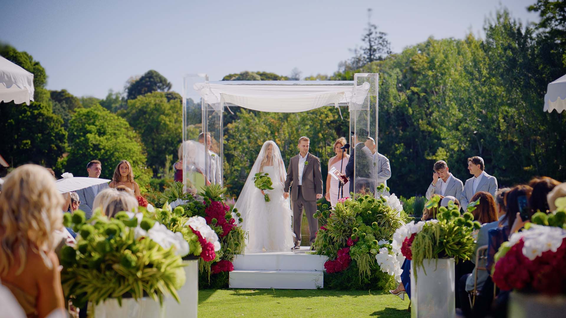 The Best Wedding Directories for Inspiration, Trends & Making the Most of Your Budget