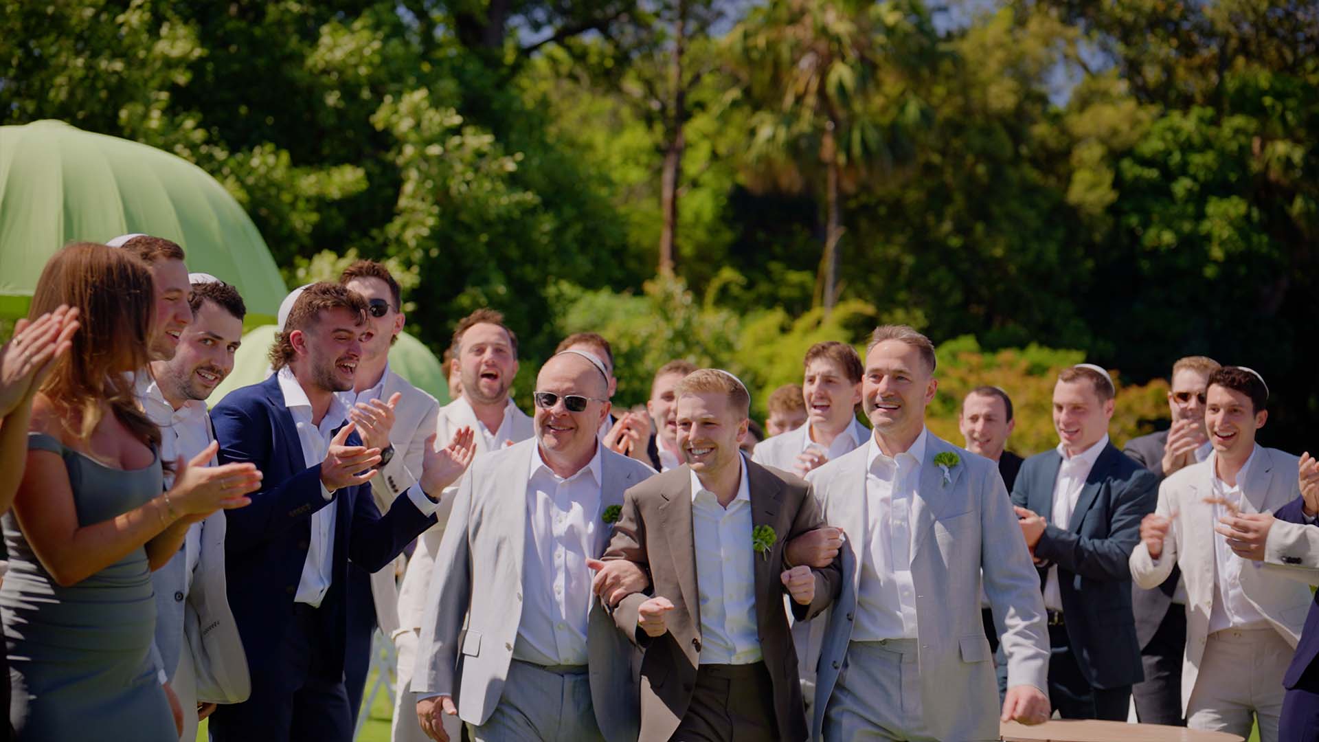 Sunlit ceremony at the floral chuppah on Picnic Point, Royal Botanic Gardens Melbourne